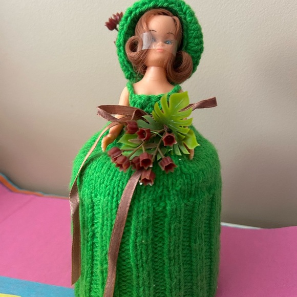 4/$100 toilet paper Barbie Green Knitted Doll Cover 🎁 - Picture 3 of 7